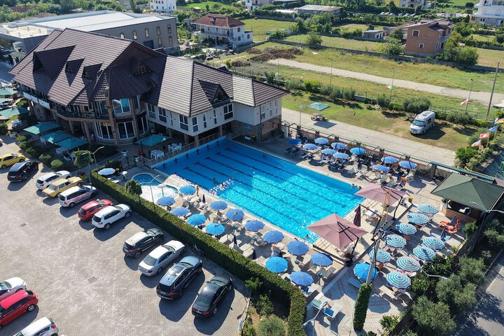 Pool 17 of 22