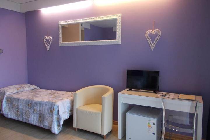 Room 12 of 34
