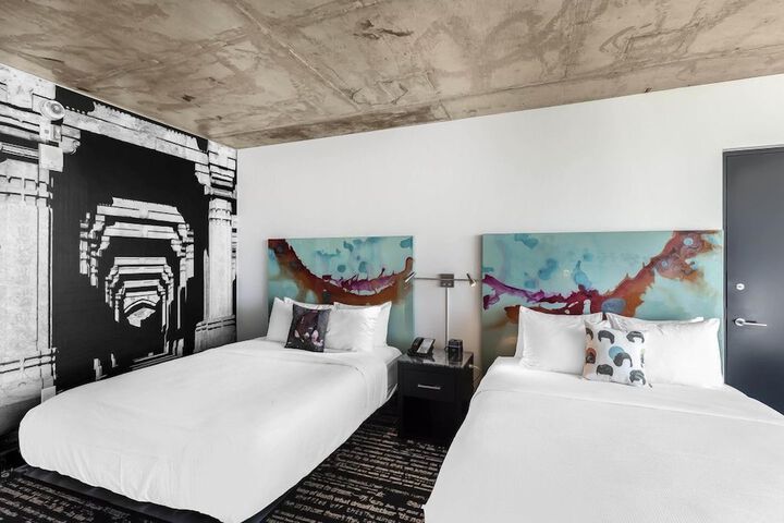 Room 22 of 41