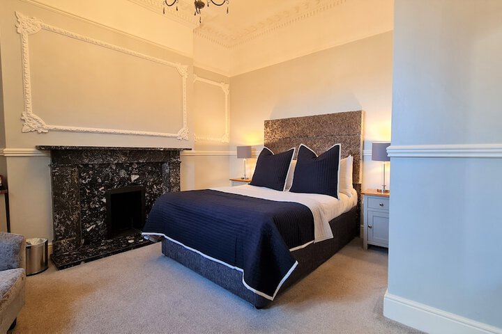 Room 16 of 31