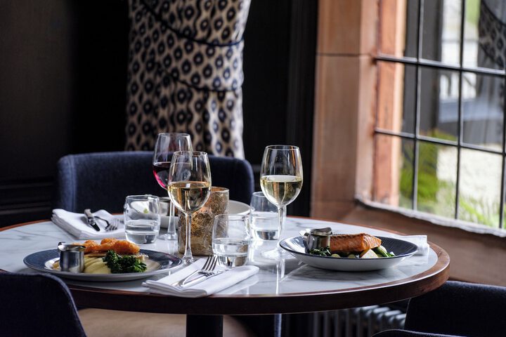 Dining 54 of 68