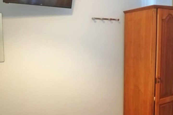Room 34 of 81