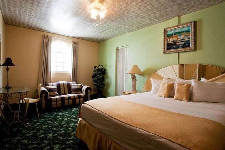Room 3 of 6