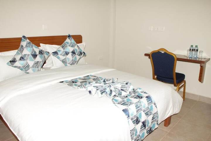 Room 5 of 30