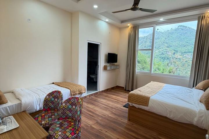 Room 10 of 44