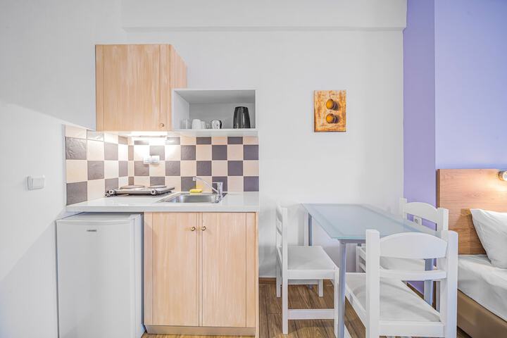 Private kitchenette