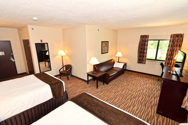Quadruple Queen Bed (2 of 14)