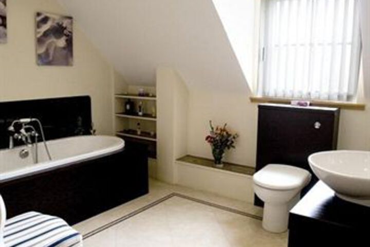 Room 3 of 22