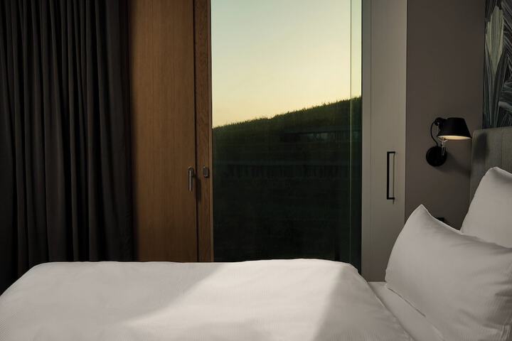 Room 6 of 43