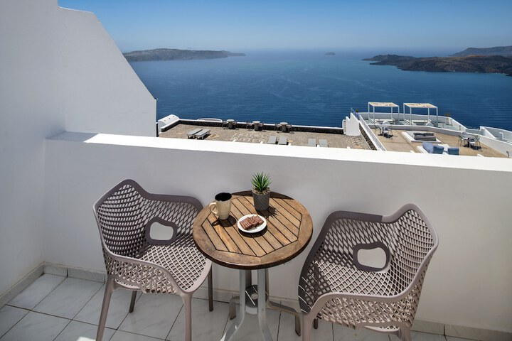 Terrace/Patio 19 of 38