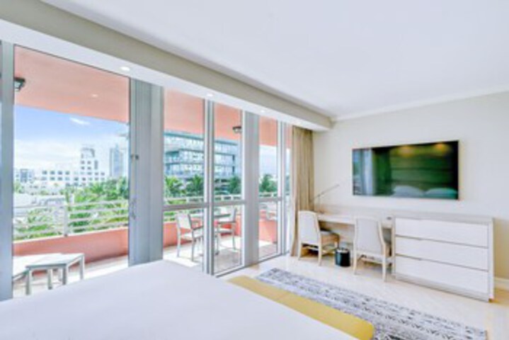 Hotel Interior 137 of 318