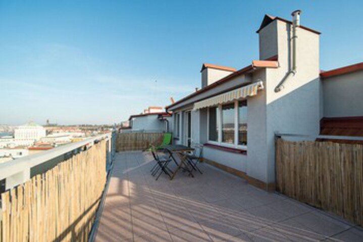 Terrace/Patio 4 of 38