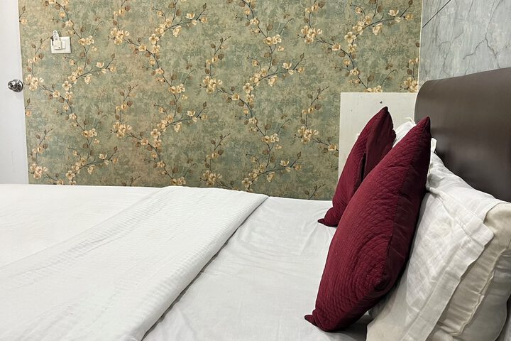 Room 15 of 26
