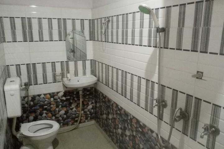 Room 7 of 15