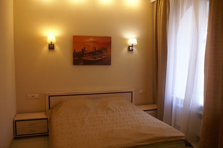 Room 10 of 26