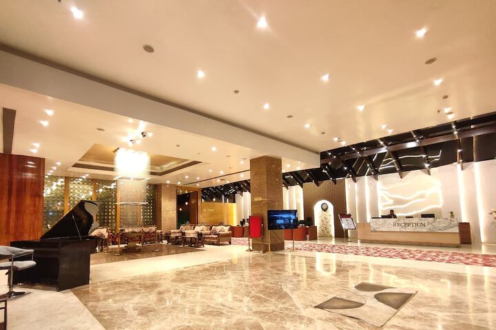 Hotel Interior 4 of 23