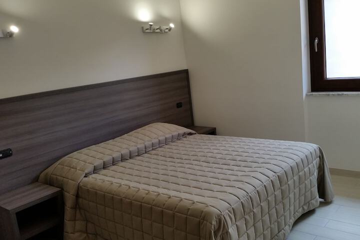 Room 5 of 39