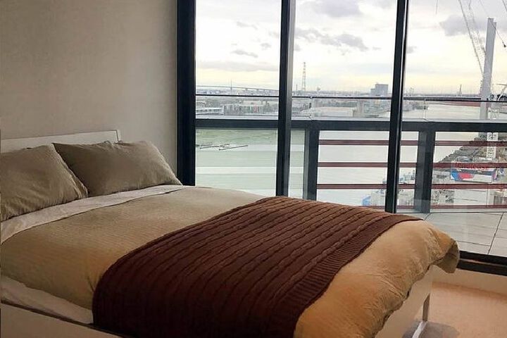 Room 3 of 17