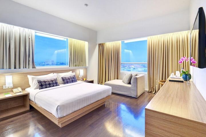 Room 19 of 53