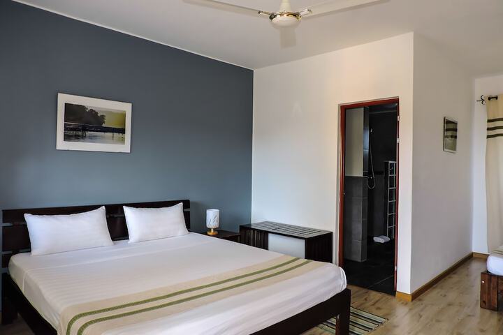 Room 10 of 41