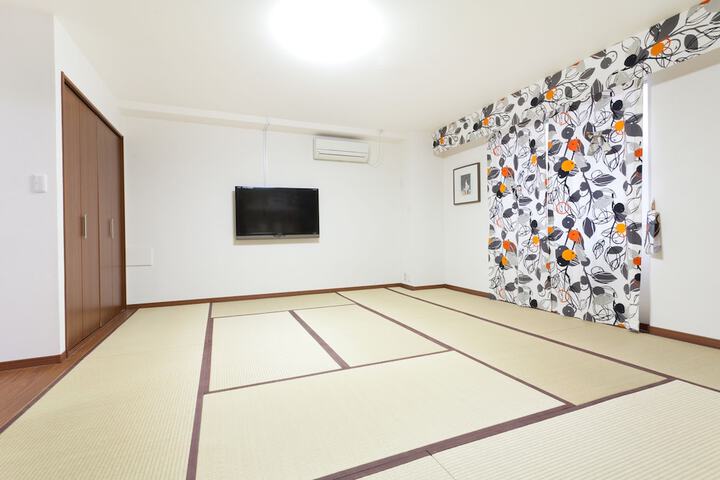 Room 13 of 46