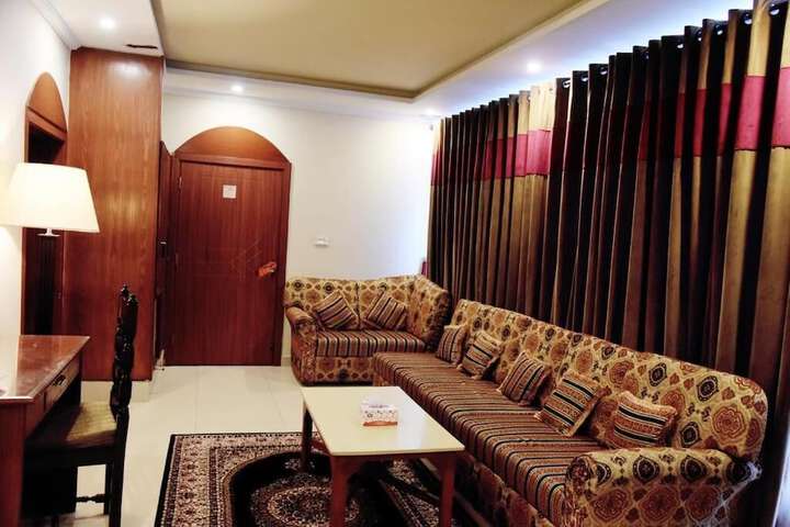 Room 19 of 28