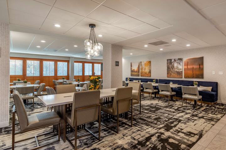 Breakfast area