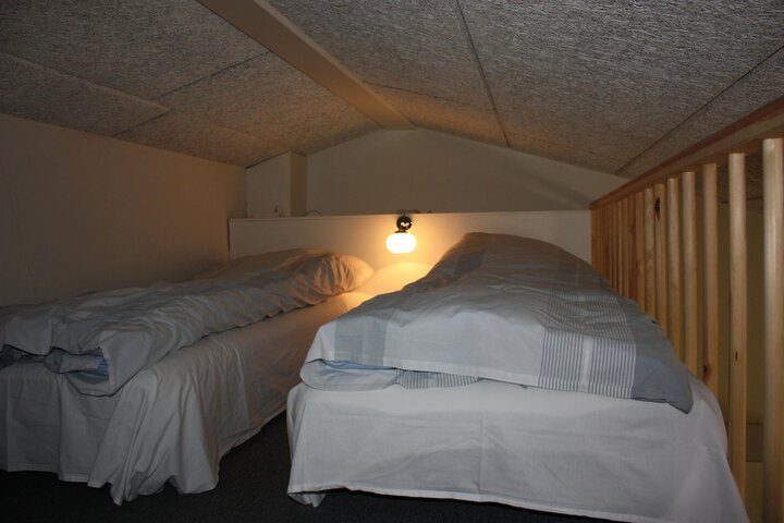 Room 4 of 36
