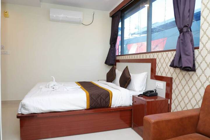 Room 7 of 26