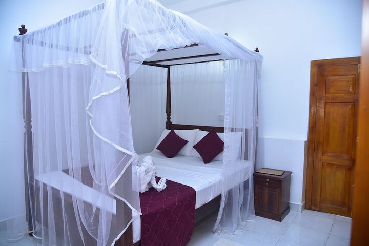 Room 6 of 57