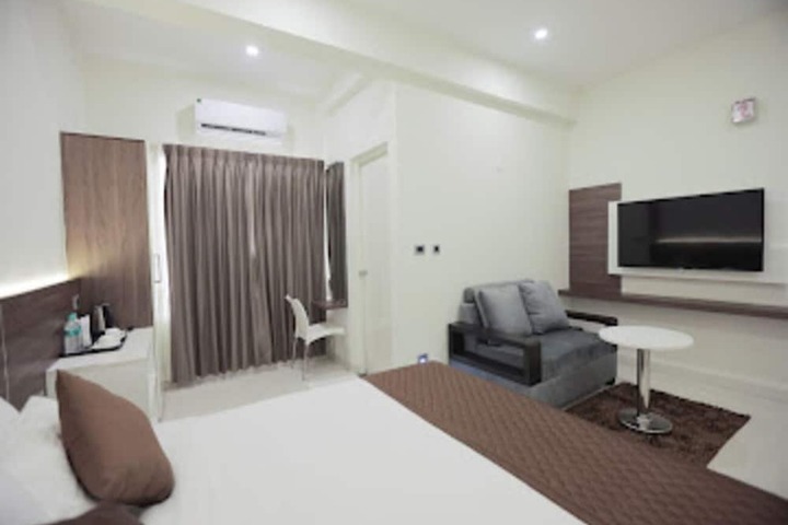 Room 6 of 21