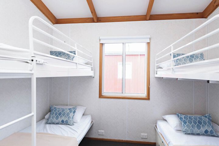 Room 17 of 154