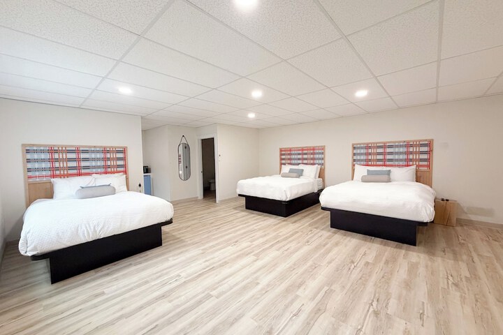 Room 60 of 103