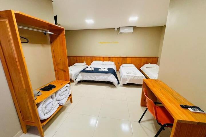 Room 16 of 32
