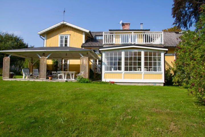 Exterior of FREDRIKSONS PENSIONAT SJOBACKA