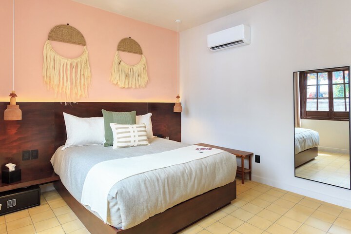 Room 20 of 43