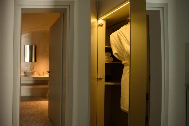 Room 47 of 68