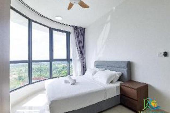 Room 16 of 28