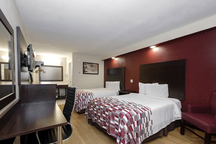 Deluxe 2 Double Beds (4 of 6)