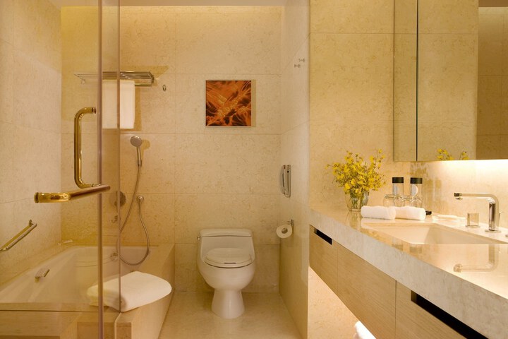 Room 20 of 65