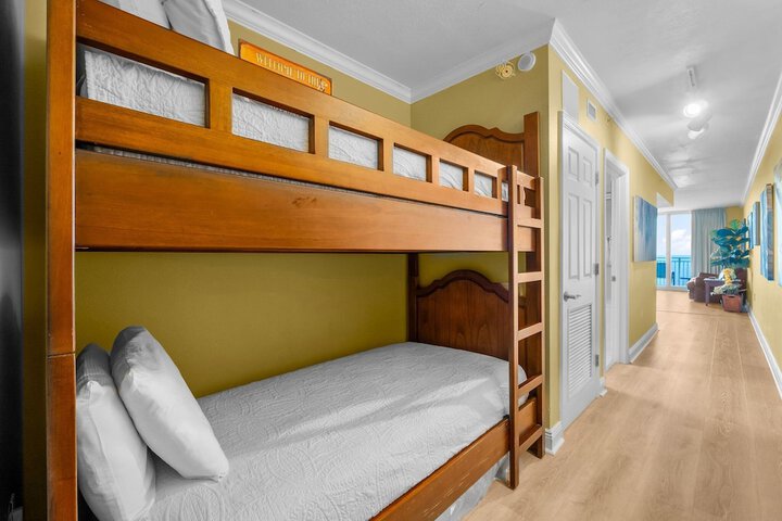 Room 46 of 64