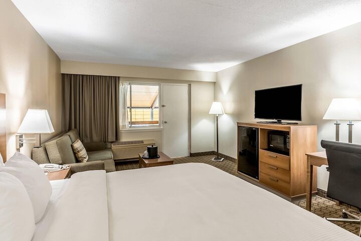 Room 18 of 64