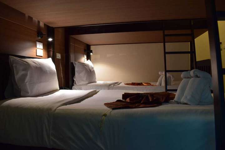 Room 9 of 50