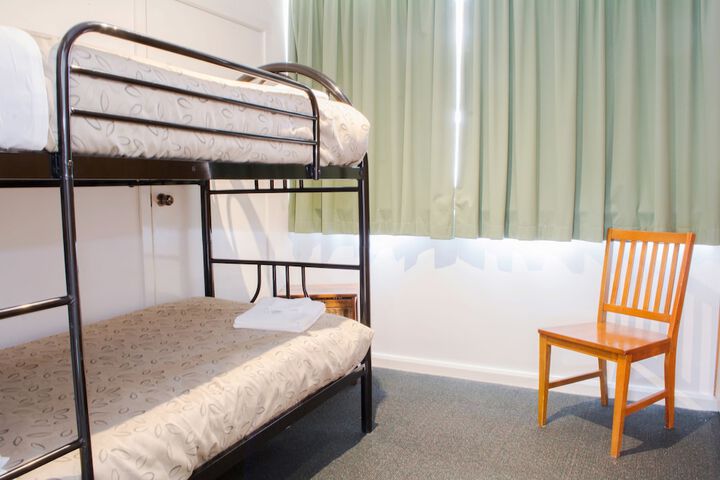 Room 6 of 52