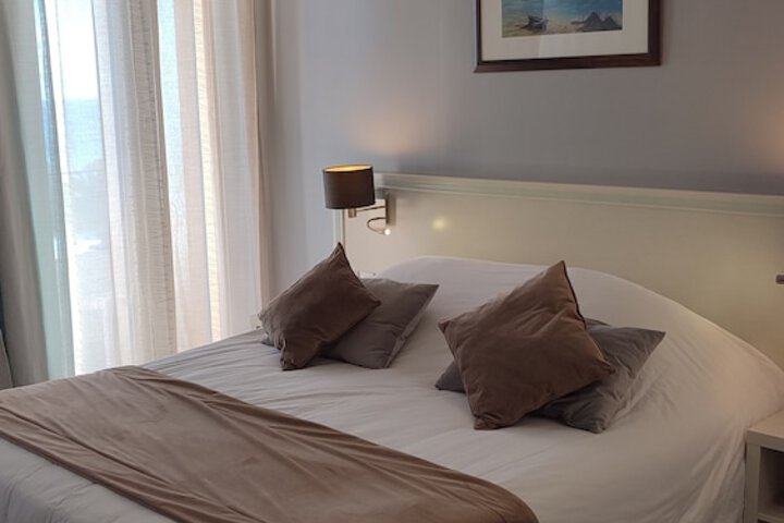 Room 21 of 35