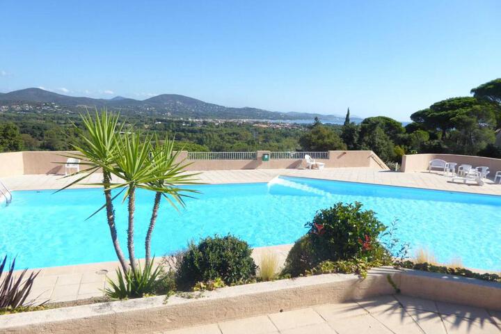 Ferienhaus mit Blick auf Grimaud