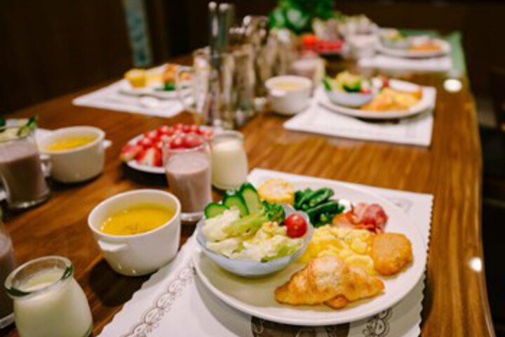 Dining 6 of 29