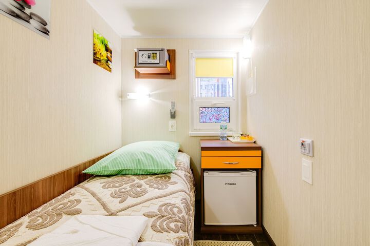 Room 5 of 39