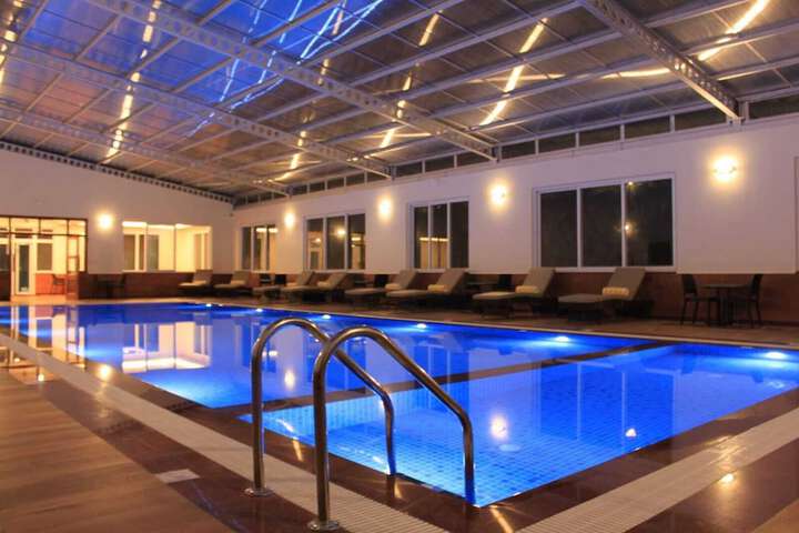 Pool 18 of 37
