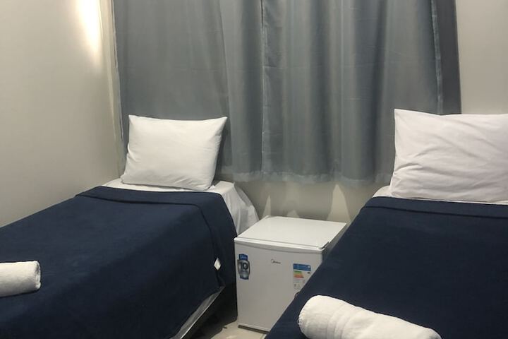 Room 2 of 34